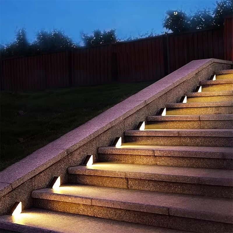 Smart Solar Step Light with Motion Detection - SolarLightHome
